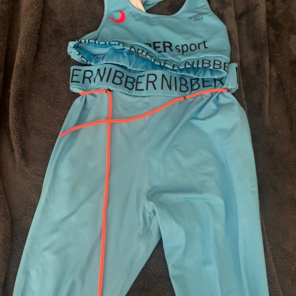 2 pc Set (Large) - Picture 2 of 2